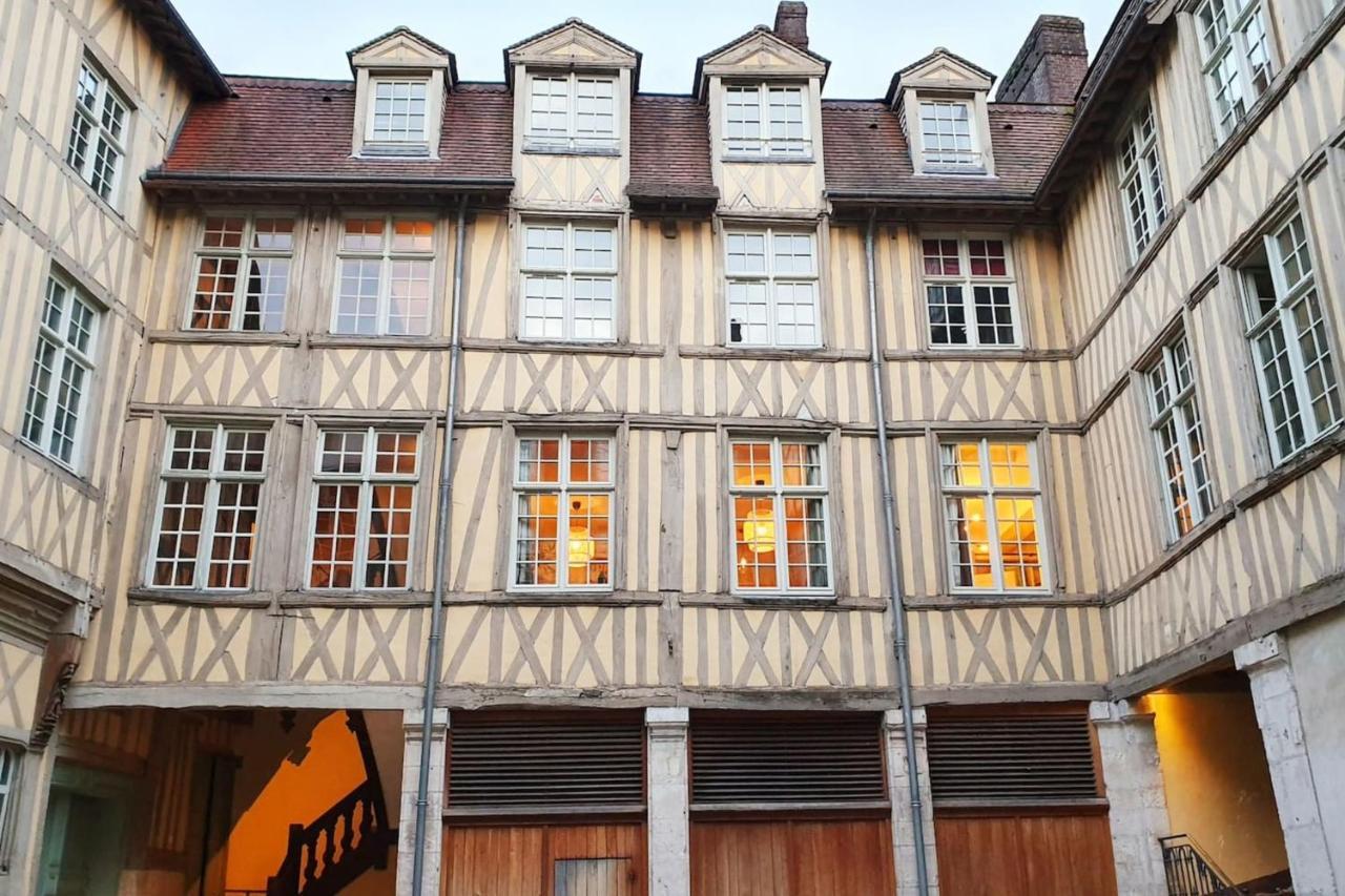 Ancien Hotel Particulier - Pl Du Vieux Marche 4 Pers Rouen Exterior foto